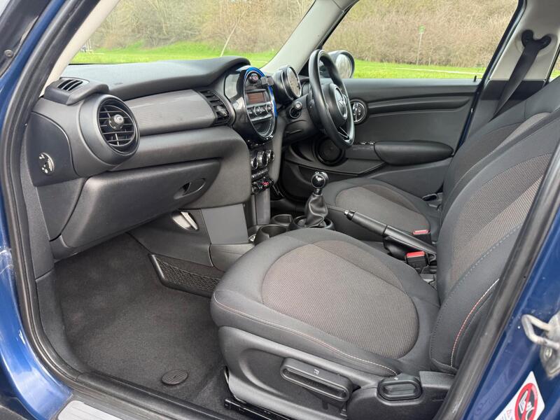 17a85b9fff89428f9ee5b162d6ad8791