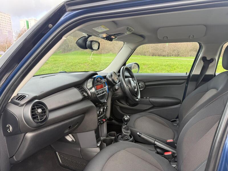 82767522cabe41da9ba8fb403a7b7930