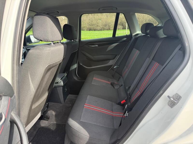 d8b85180e03045cba6c31b023eaa726a