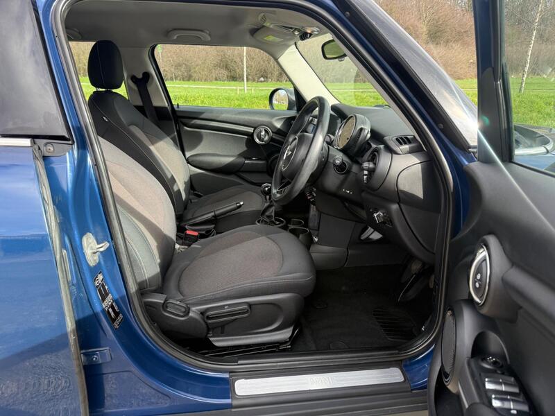 d9614efa09e24dc2b9c7f07b2014799c