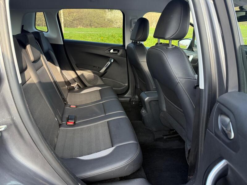 ebc41c35376a47bfa4915e6a0cffba81