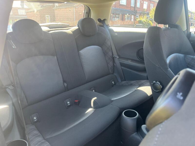 82b3fae30d59465aad2016804c151a8c