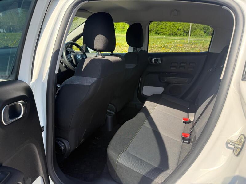 9a3b17618bd848538d54b7d98f75305c